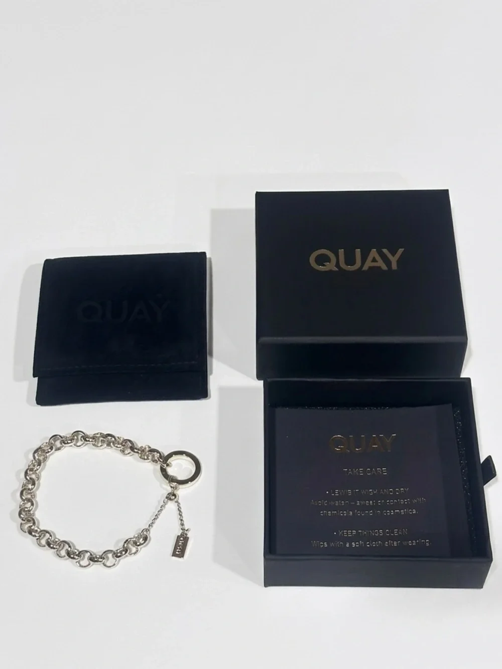 Quay Australia Link Bracelet with Medallion Charm - Picture 3 of 6